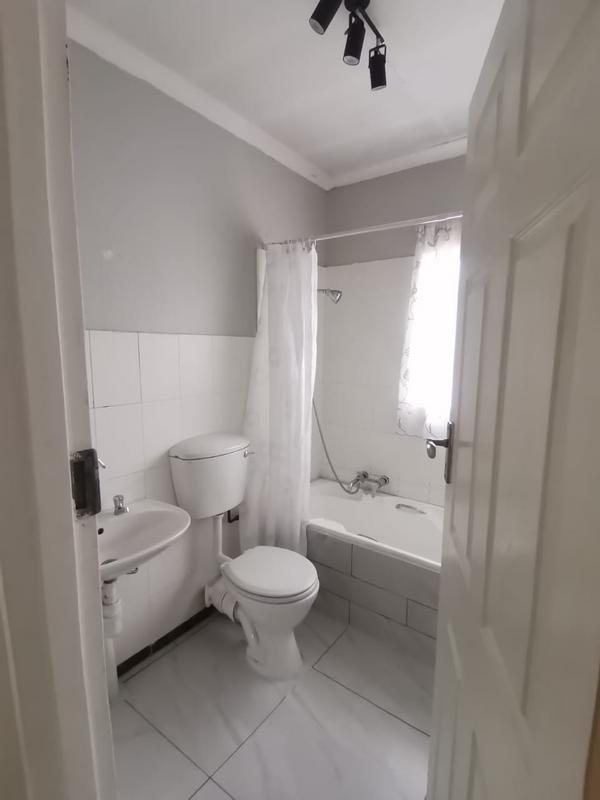 2 Bedroom Property for Sale in Navalsig Free State